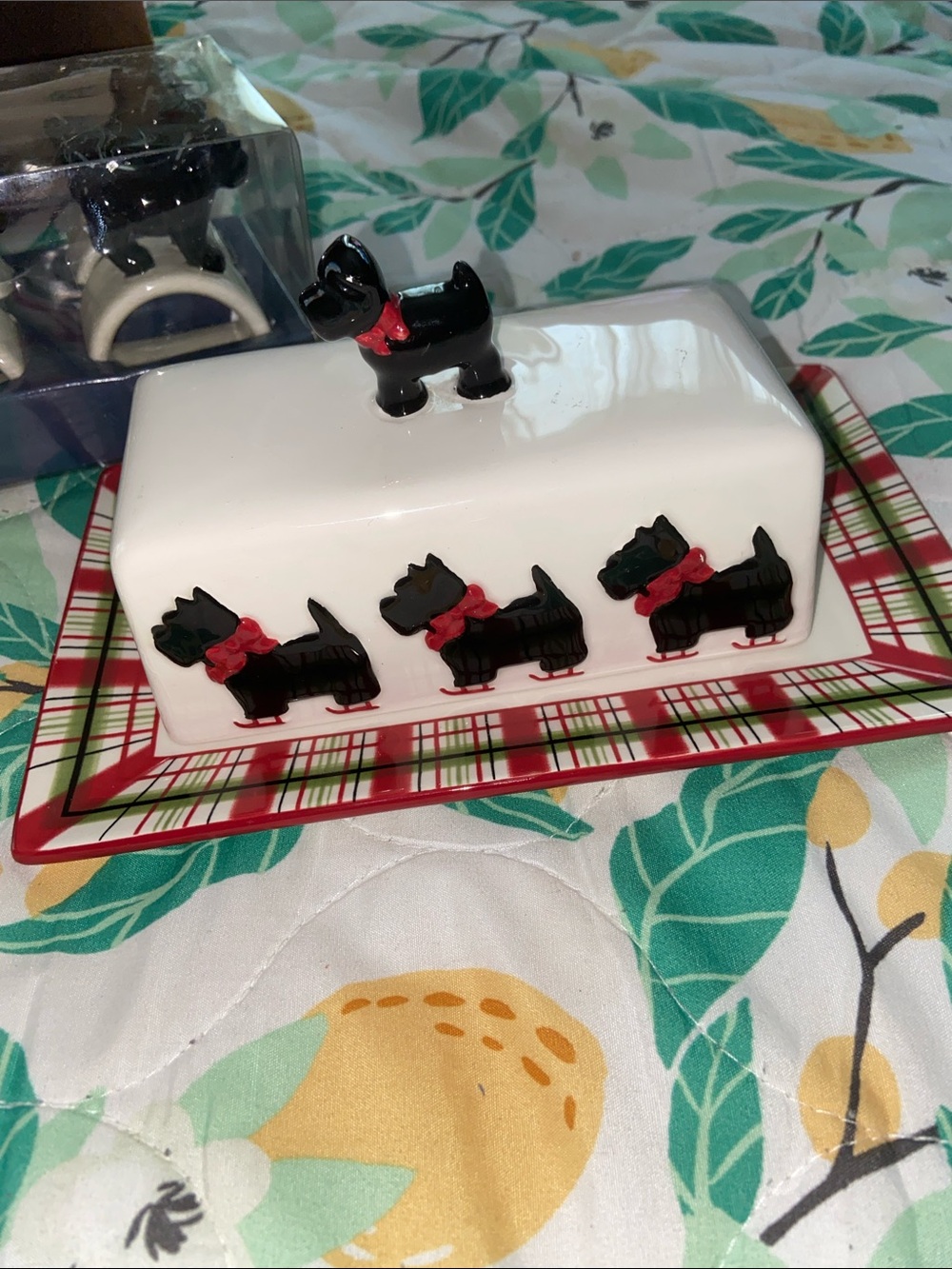 KATE WILLIAMS SCOTTIE PLAID Terrier Finial Ceramic Butter Dish